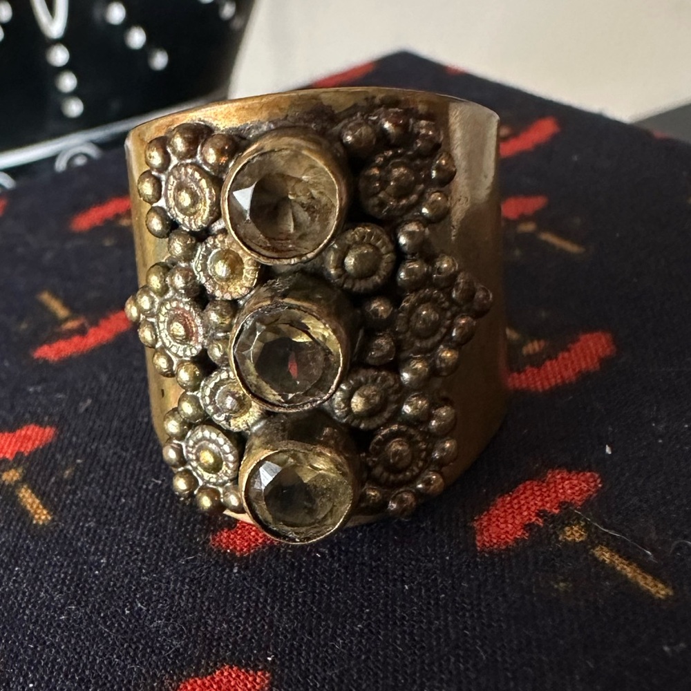 Adjustable Antique Brass Statement Ring W3 Gemsto… - image 1